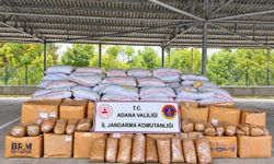 Adana'da Jandarmadan tır operasyonu: 8 Ton kaçak tütüne el konuldu