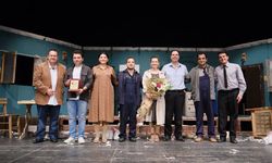 Adana’da tiyatro festivali coşkusu sürüyor