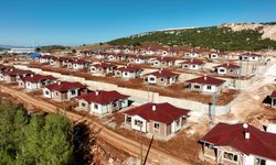 Adana’nın 6 ilçesinde 54 köye 94 deprem konutu yapılacak