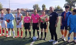 ASKF yöneticileri U-17 Ligi açılış müsabakasında gençleri yalnız bırakmadı