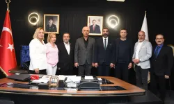 Berber ve Kuaförlerin sorunları masaya yatırıldı: Adana ESOB'da zirve