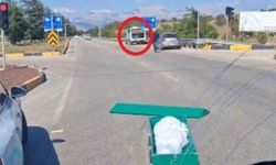 Cenaze taşınırken yola düştü! Sürücüler gözlerine inanamadı