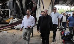 Güngör Geçer yangından etkilenen hal esnafıyla buluştu
