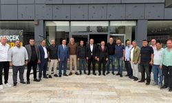 Hakan Yıldırım Mobilyacılar Sitesi’nde esnaf ve muhtarlarla buluştu