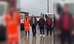 Karataş'ta yoğun yağış mesaisi: Belediyeler ortaklaşa sahada çalışıyor
