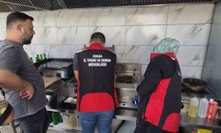 Kozan’da gıda ürünlerinden numuneler alınıyor