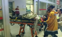 Kozan’da otomobil uçuruma yuvarlandı: Sürücü yaralandı