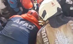 Maltepe’de çöken binada 5 kişi sağ çıkarıldı: Arama kurtarma sürüyor