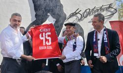 Özgür Özel'den Mersin'de sert çıkış: “Bu, Silifke'nin iradesine kafa tutmaktır”