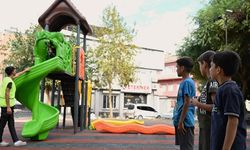 Seyhan’da parklar çocuklar için yenileniyor