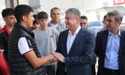 Vali Yavuz’dan Levent Caddesi esnafına ziyaret: "Huzurlu yarınları birlikte inşa edeceğiz"