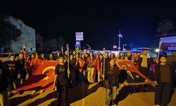 Yumurtalık’ta fener alayıyla Cumhuriyet coşkusu sokaklara taşındı