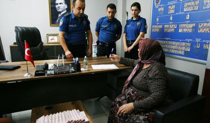 Adana'da Film Gibi Olay: Sürpriz Yapmak İstedi, Altınları Çöpe Attı!