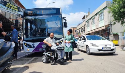 Adana’da engelli vatandaş otobüse alınmadı: Polis eşliğinde binebildi