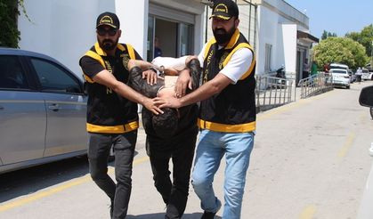 Adana’da genç kadını 7 yerinden bıçaklayan şüpheli tutuklandı