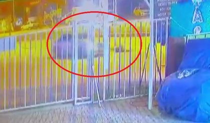 Hatay'da yolun karşısına geçen genç hayatını kaybetti