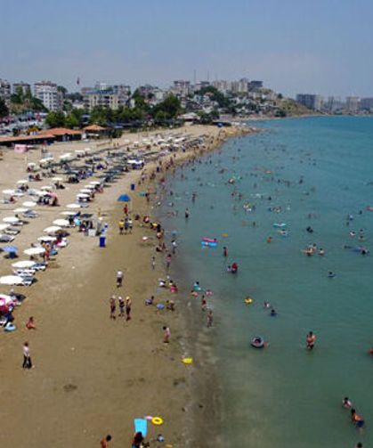 Adana’da deniz suyu sıcaklığı dikkat çekti: Karataş’ta 32 derece ölçüldü
