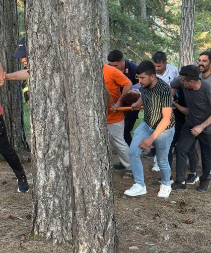 Kekik toplarken uçuruma yuvarlandı: 57 yaşındaki kadın yaralandı