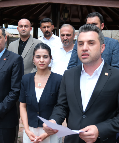 Son dakika! CHP Ceyhan’da Başkan Vekilliği için Sevil Yıldız’ı resmen aday gösterdi
