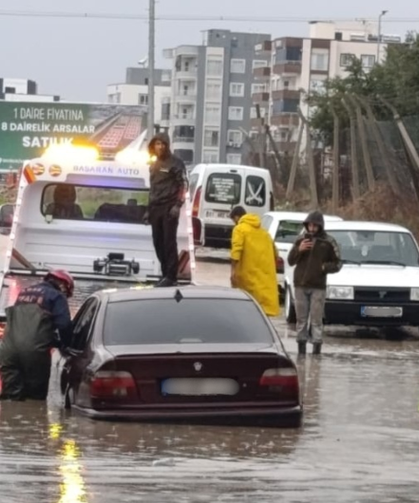 Adana için kuvvetli sağanak alarmı! Metrekareye 75 kilogram yağış bekleniyor