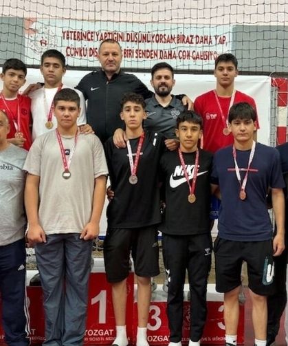 Adana Karması Güreş Takımı, Anadolu Yıldızlar Ligi'nde birinci oldu
