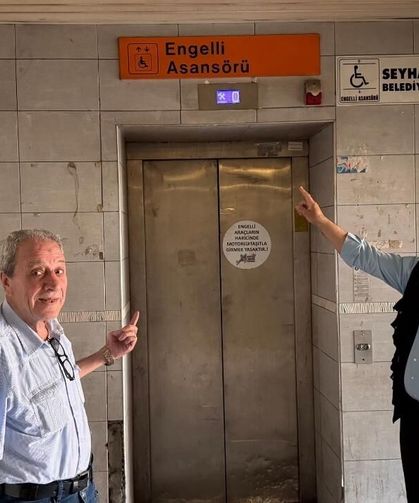 Adana'da engelli vatandaşlardan asansör isyanı