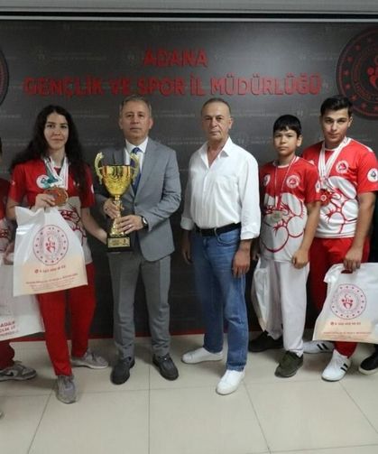 Adana'nın gururları İl Müdürlüğü'nde!