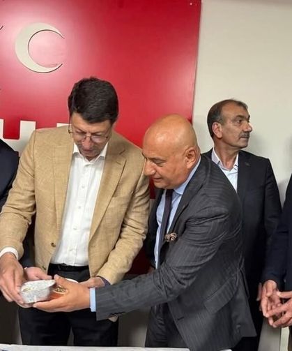 MHP Adana İl Başkanlığı’ndan Muharrem ayı vesilesiyle aşure ikramı