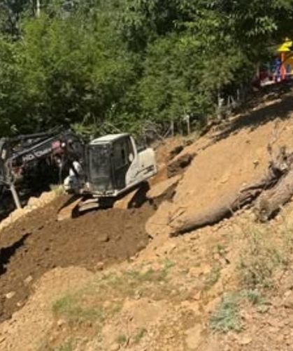 Saimbeyli Belediyesi Mahmutlu ve Kızılağaç'ta çalışmalarını sürdürüyor