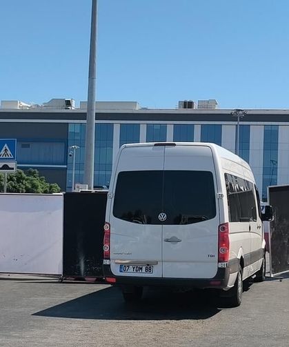 Emekli polis kız arkadaşını tabancayla vurarak öldürdü