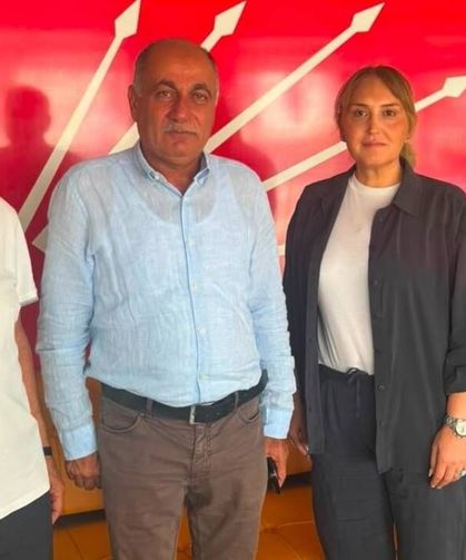 Erdinç Altıok’tan net mesaj: “Ben bir yere gitmiyorum, partimdeyim”