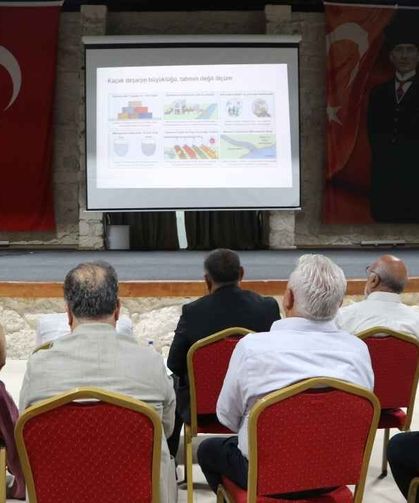 Adana’ya yılda 400 bin ton plastik atık getiriliyor: Uzmandan dikkat çeken uyarı