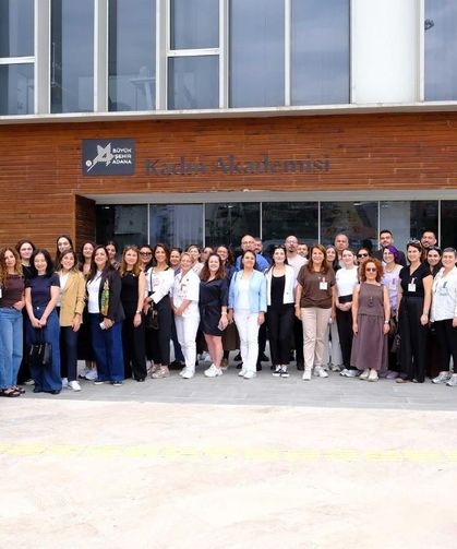 25 belediyenin temsilcileri Adana’da buluştu