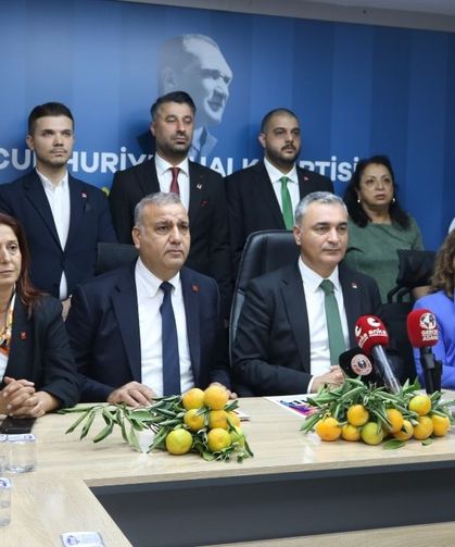 Müslim Sarı Adana’dan seslendi: “Sorumlular hesap vermeli”