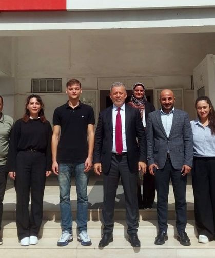 Mustafa Loğoğlu Ceyhan’da gençlerle buluştu