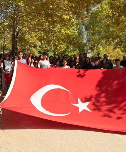 Saimbeyli'de Cumhuriyet coşkusu doğaya taşındı