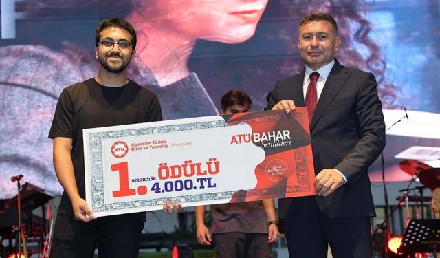 Başkan Şimşek gençlere seslendi: “Her zaman yanınızdayız”