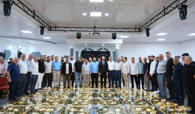 Ceyhan’da müteahhitlerle sorunlar masaya yatırıldı