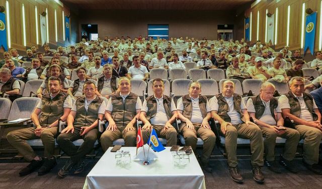 Hava ekiplerine orman yangını eğitimi Adana’da tamamlandı
