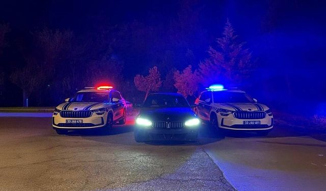 Tarsus'ta jandarma driftçilere göz açtırmadı