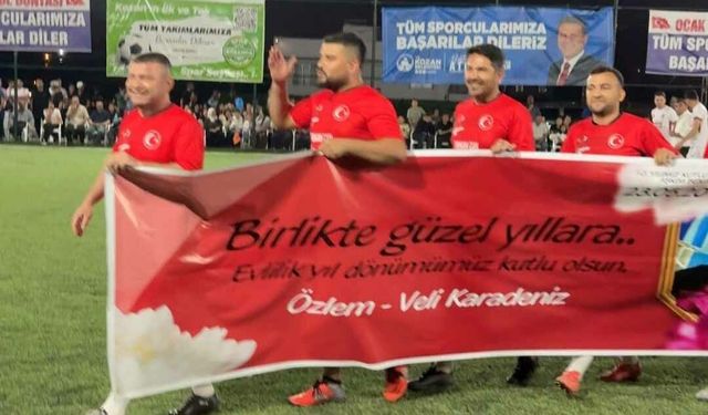 Kozan’da aşk ve futbol bir arada
