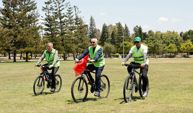 Adana’da sağlıklı bir gelecek için pedallar umutla döndü