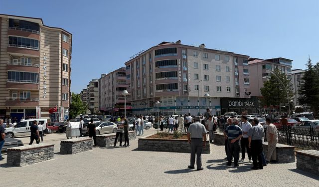 Alacak verecek tartışması kavgaya dönüştü: 2 kişi yaralandı