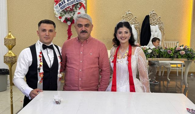 Başkan Avan, genç çiftin mutluluğuna ortak oldu