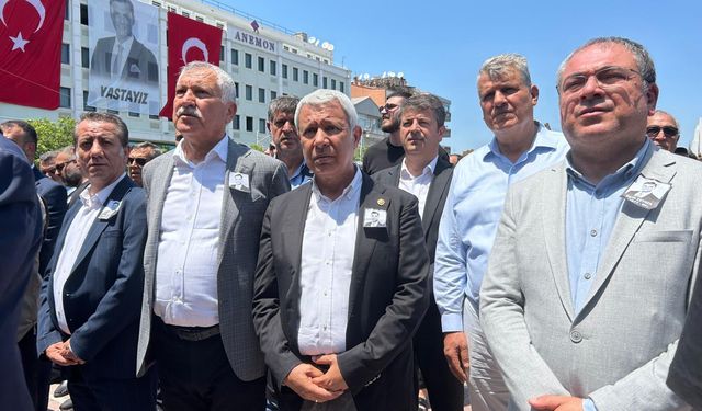 CHP'nin önemli isimleri Ferdi Zeyrek'in cenazesine katıldı