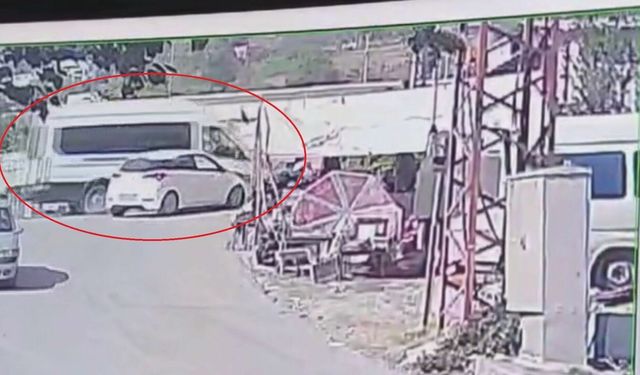 Hatay’da minibüs otomobille çarpıştı, dereye uçtu: 4 yaralı