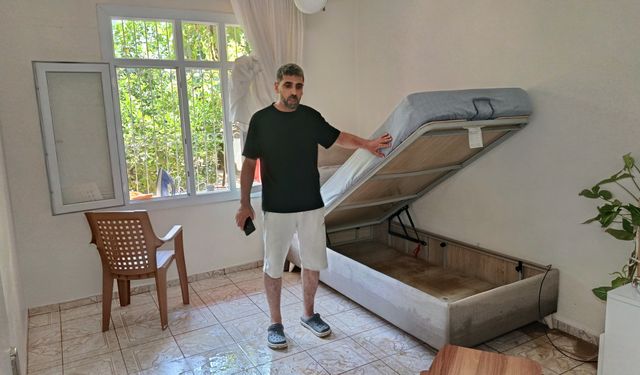 Mahalleyi su bastı:  Eşyalar kullanılamaz hale geldi