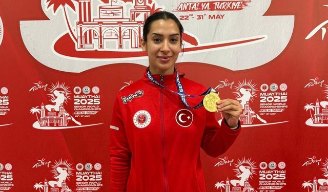 Vali Köşger, Dünya Şampiyonuna Dikmen’i tebrik etti