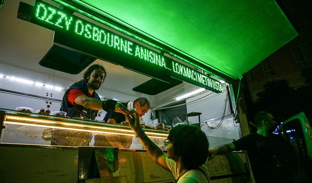 Adana’da Lokmalar Ozzy Osbourne İçin Döküldü