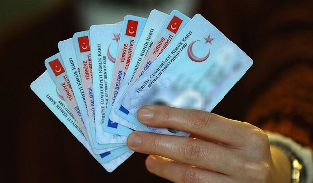 Bugün Son Gün! Eski Tip Ehliyetler Yarın Geçersiz Olacak